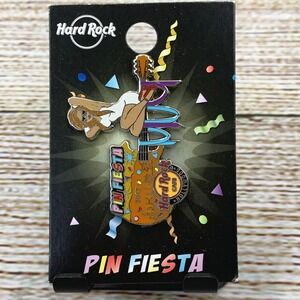 Hard Rock Cafe Hollywood Pin Fiesta 2017 Guitar Girl Pin on Card Collectible‎